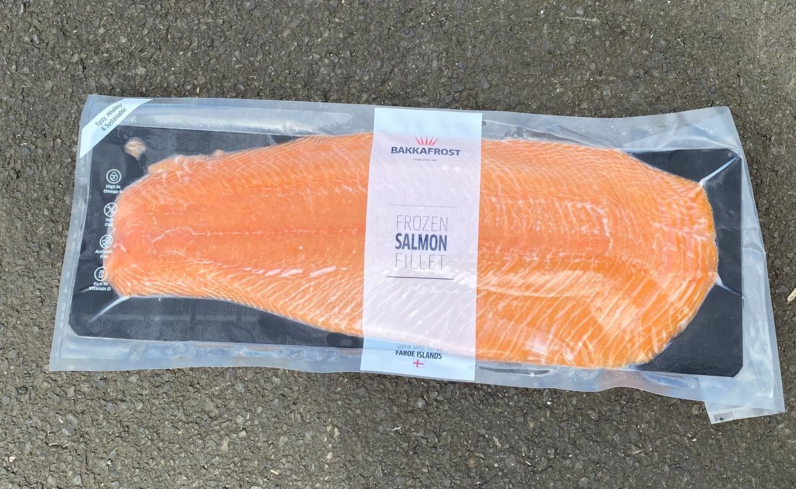 Føroyskur royktur skivaður laksur (Bakkafrost) 1,0 kg